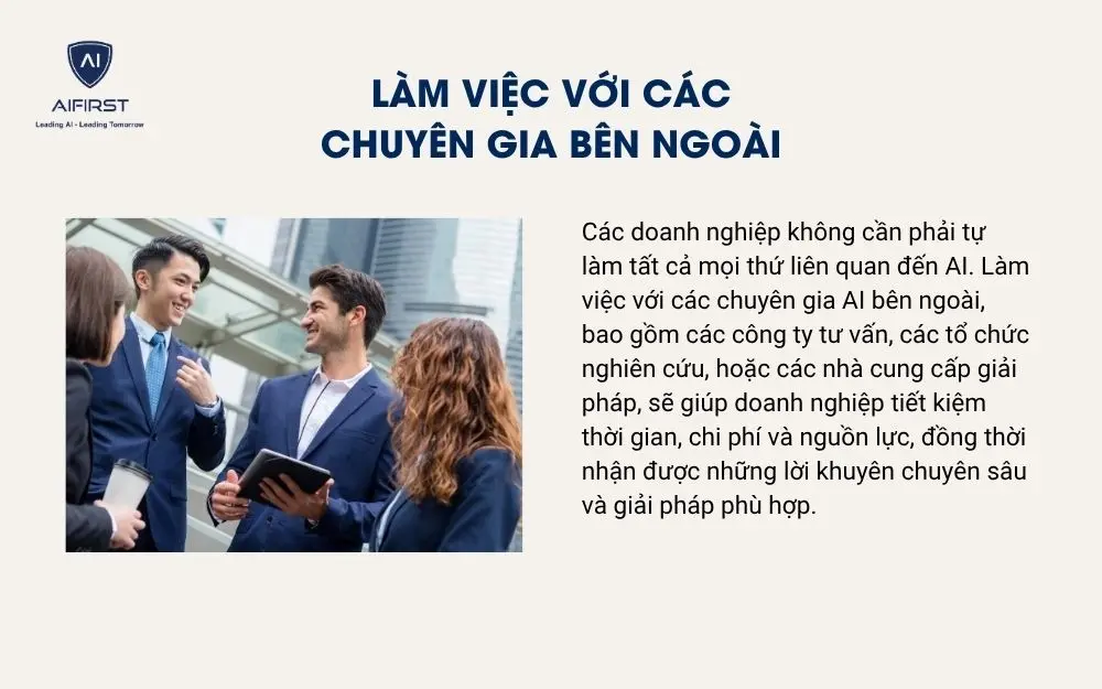 Làm việc với các chuyên gia bên ngoài